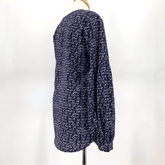 Cabi Te Amo Blouse # 5336, 'Love' Printed Long Sleeve V-neck Navy Blouse, Small - Picture 7 of 16